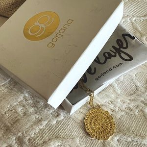 Gorjana Gold Coin Pendant Necklace ⭐️